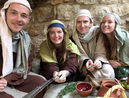 Volontører og studieture