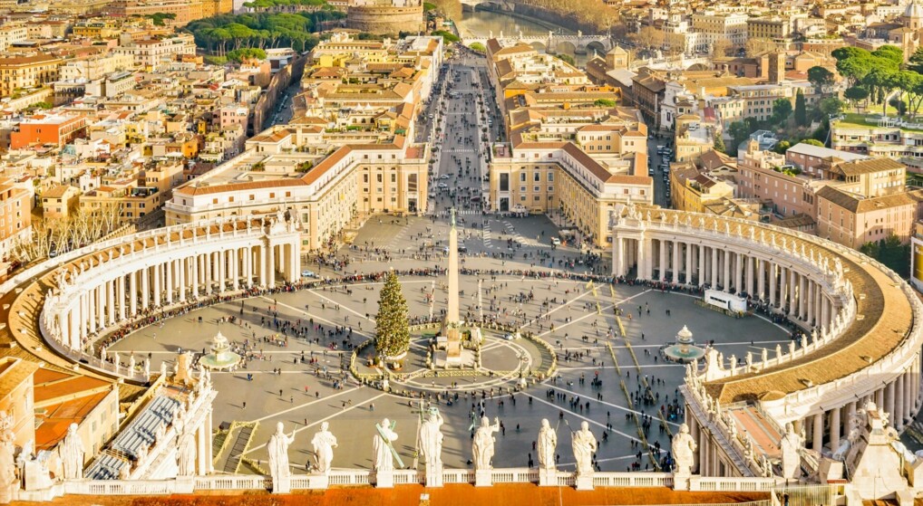 Vatikanet, Peterspladsen set fra oven